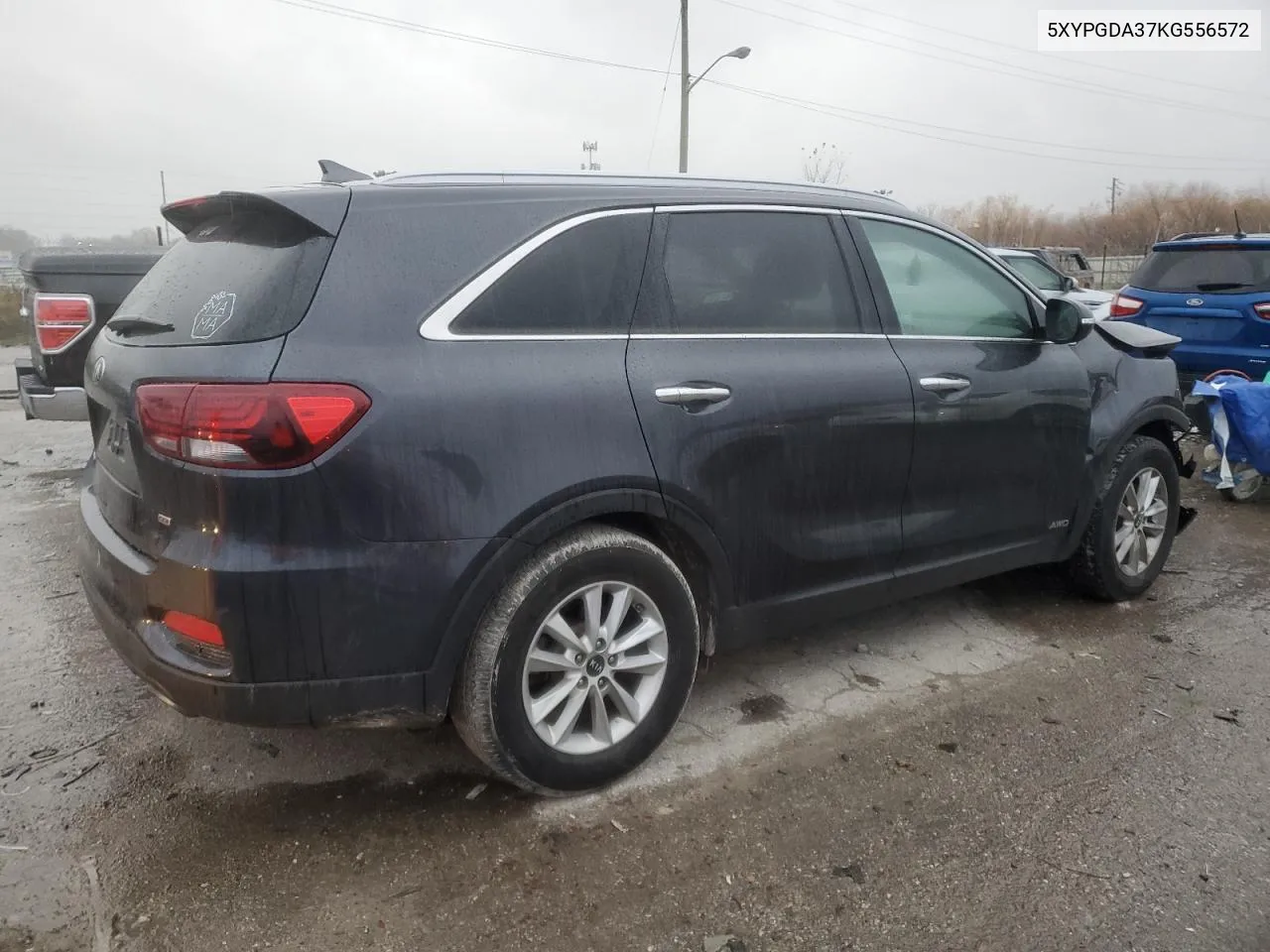 2019 Kia Sorento L VIN: 5XYPGDA37KG556572 Lot: 81482874