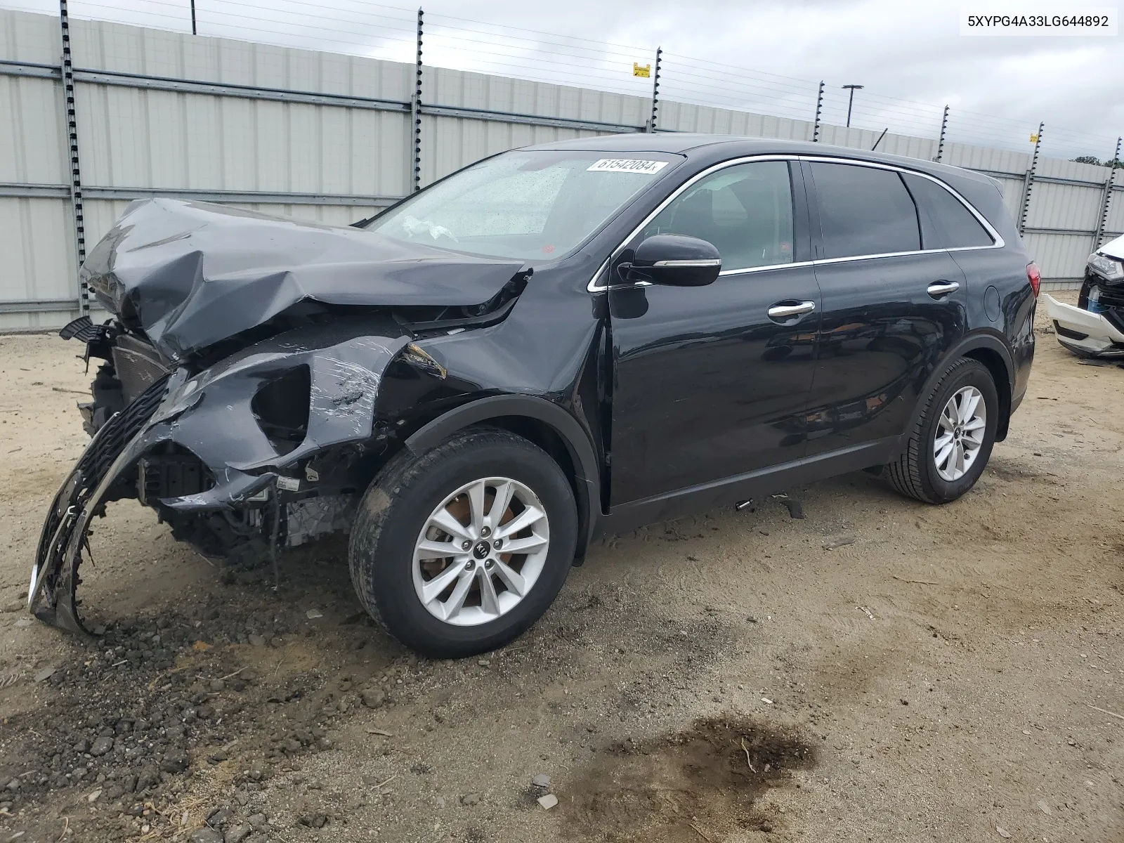 2020 Kia Sorento L VIN: 5XYPG4A33LG644892 Lot: 61542084