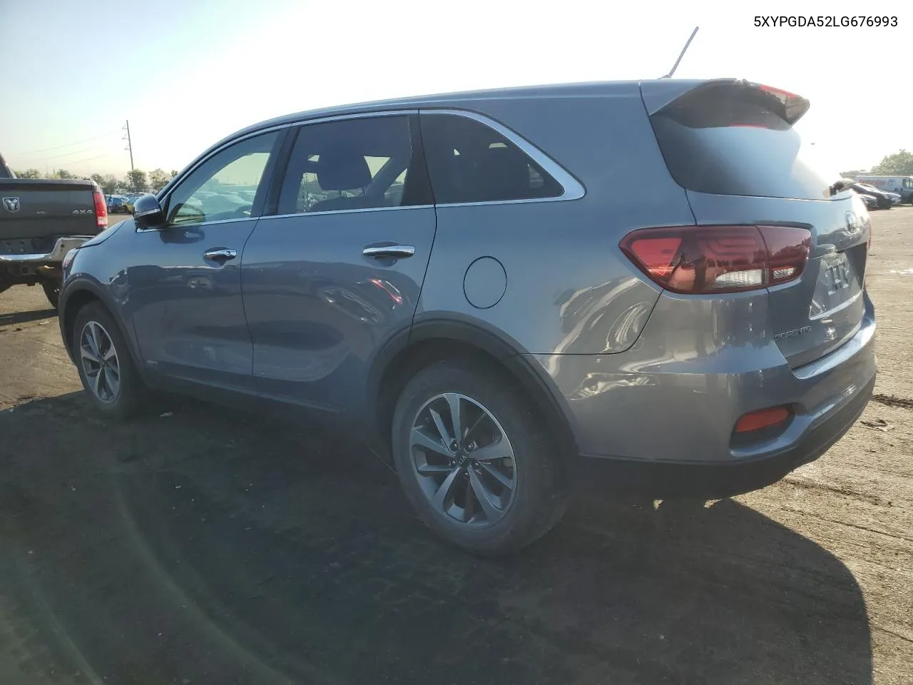 2020 Kia Sorento S VIN: 5XYPGDA52LG676993 Lot: 62147134