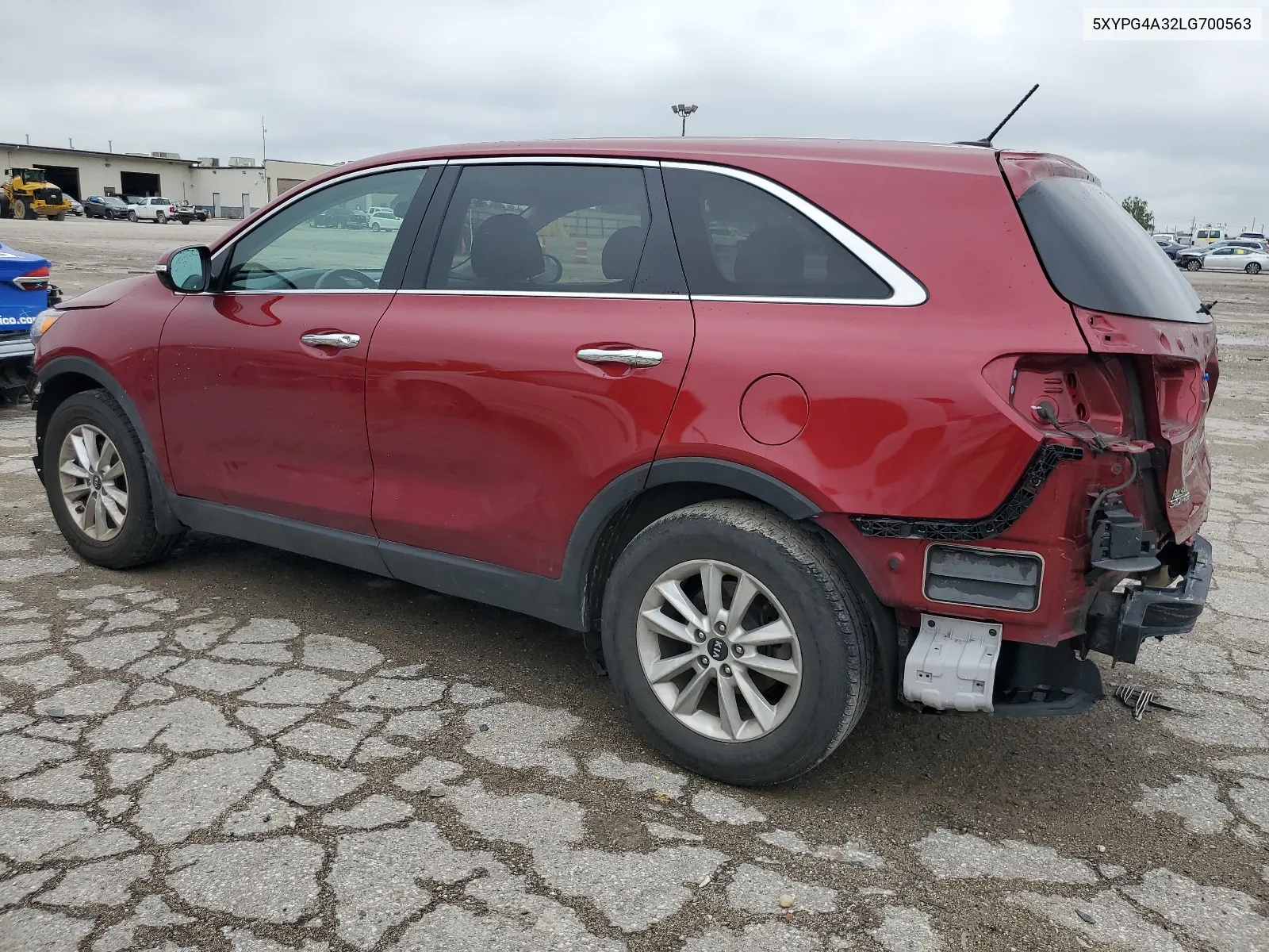 2020 Kia Sorento L VIN: 5XYPG4A32LG700563 Lot: 64618194