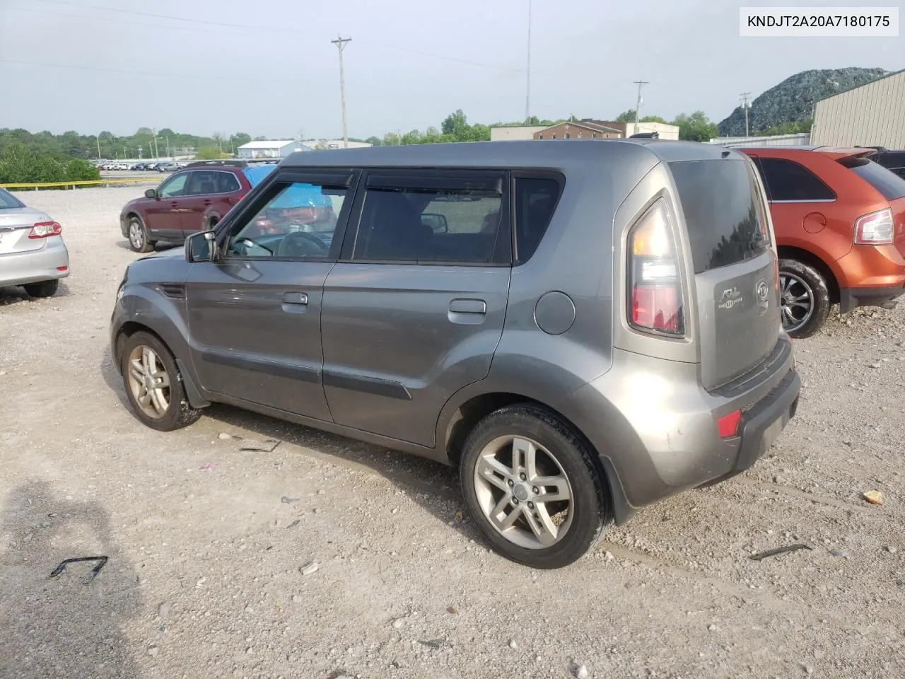 2010 Kia Soul + VIN: KNDJT2A20A7180175 Lot: 53764284