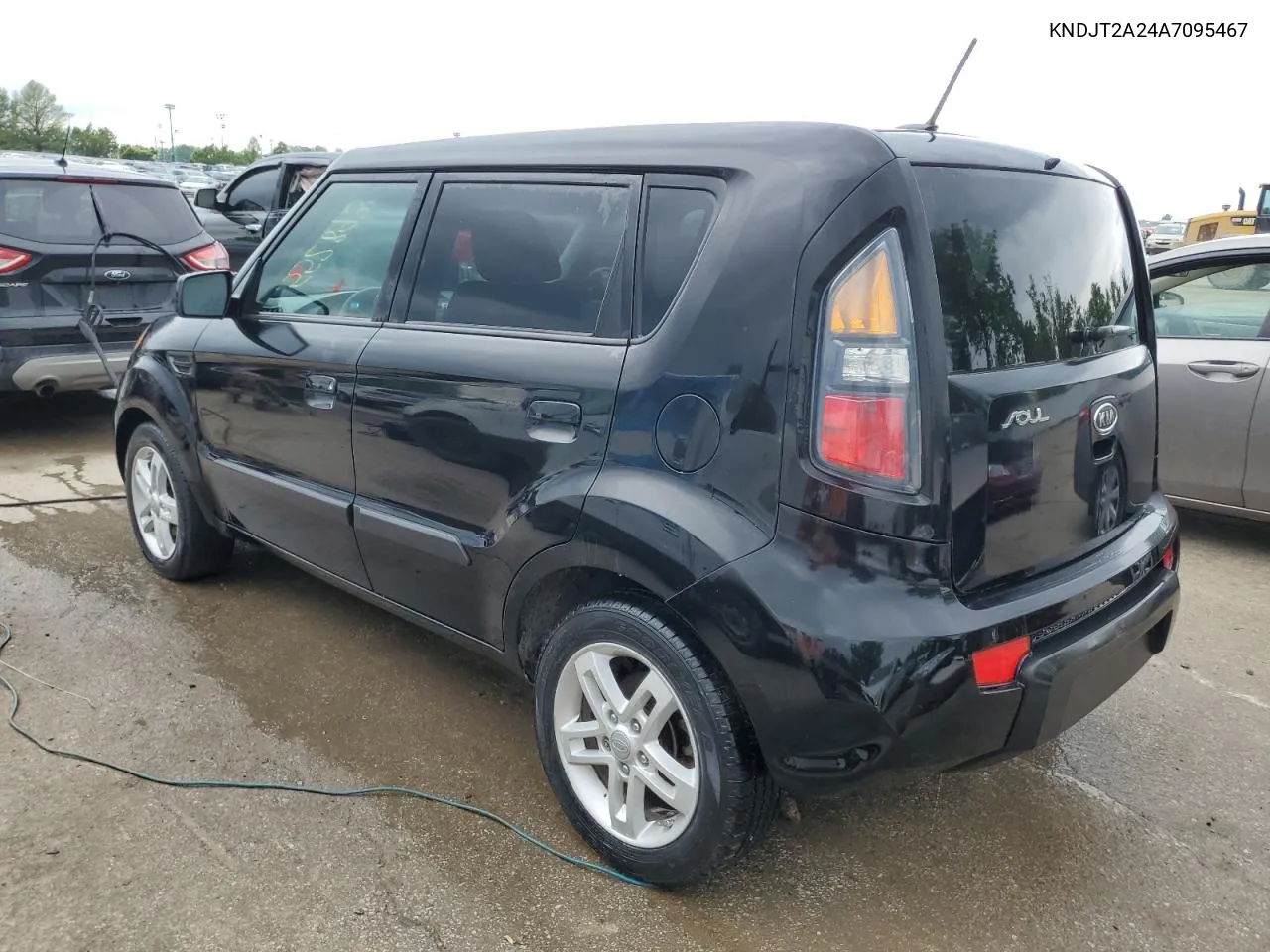 2010 Kia Soul + VIN: KNDJT2A24A7095467 Lot: 55289354