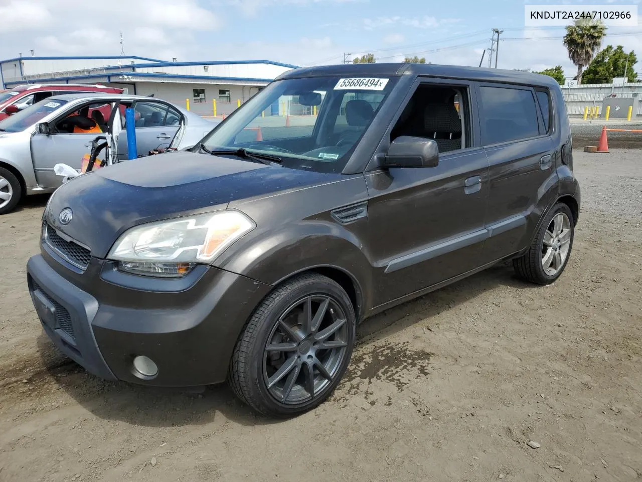 2010 Kia Soul + VIN: KNDJT2A24A7102966 Lot: 55686494