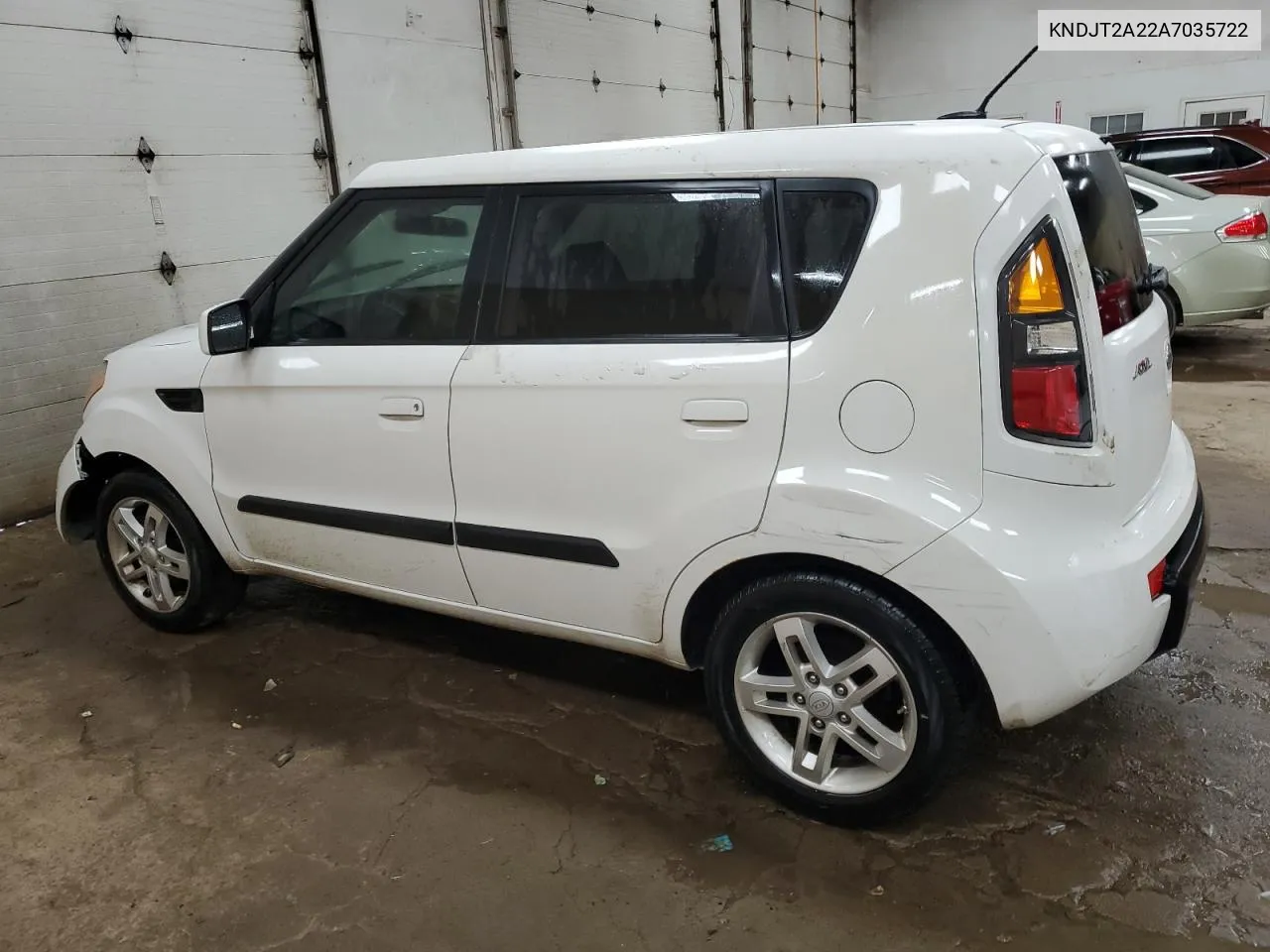 2010 Kia Soul + VIN: KNDJT2A22A7035722 Lot: 56820924