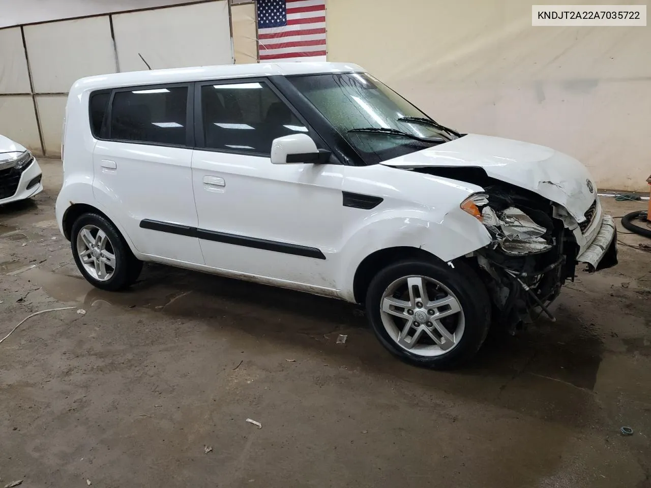 KNDJT2A22A7035722 2010 Kia Soul +