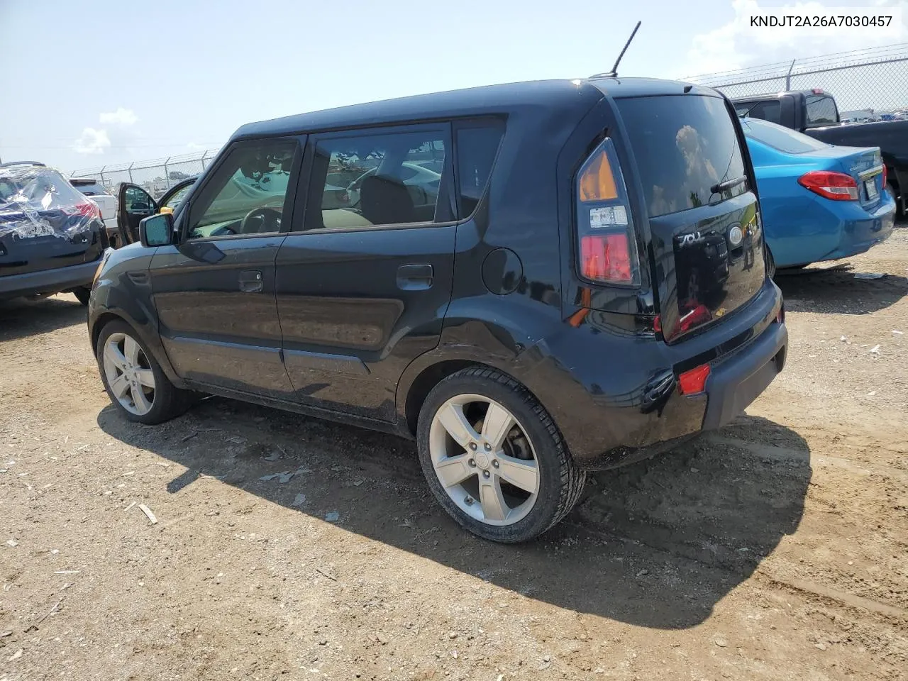 2010 Kia Soul + VIN: KNDJT2A26A7030457 Lot: 57268824