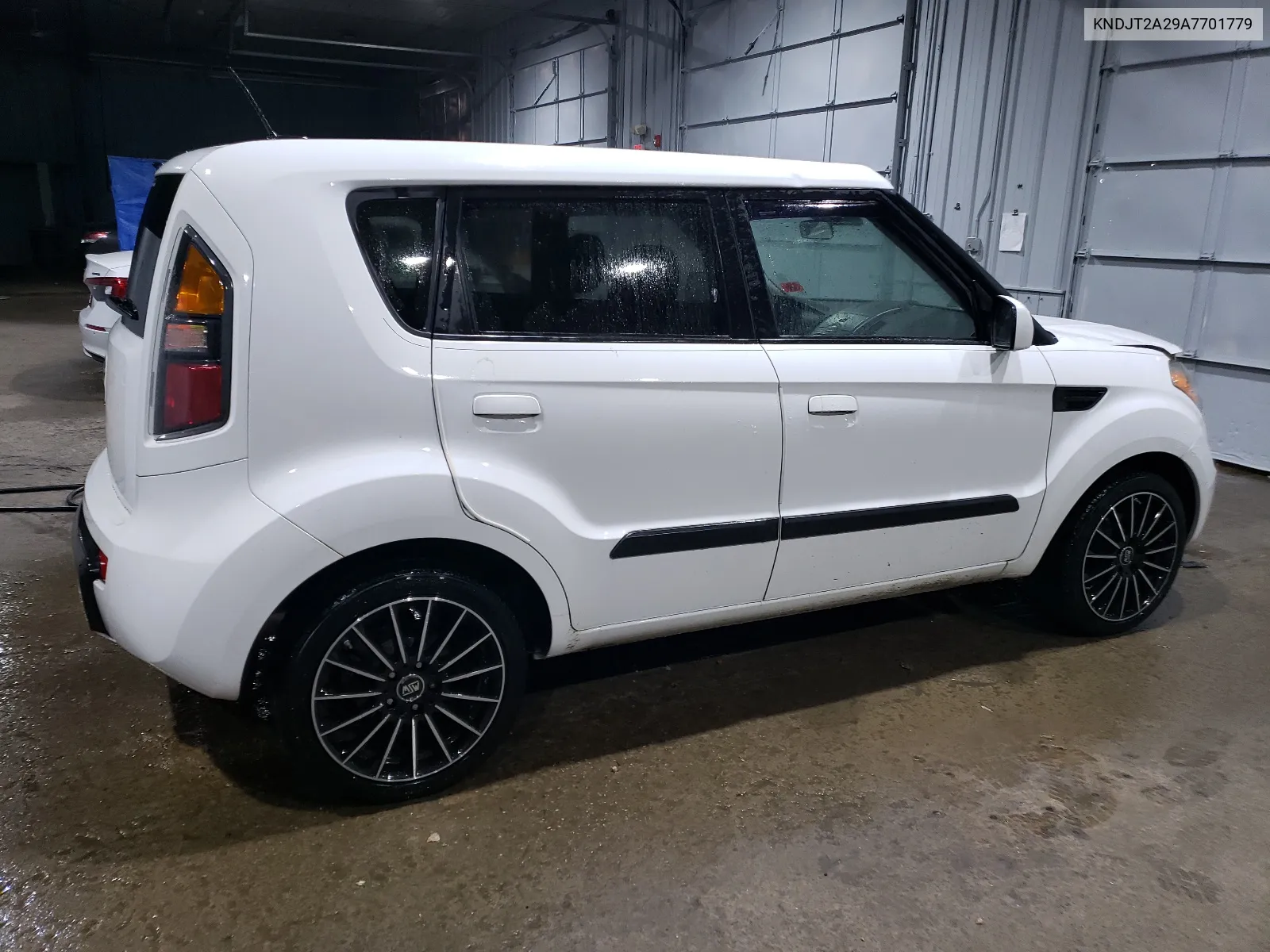 KNDJT2A29A7701779 2010 Kia Soul +