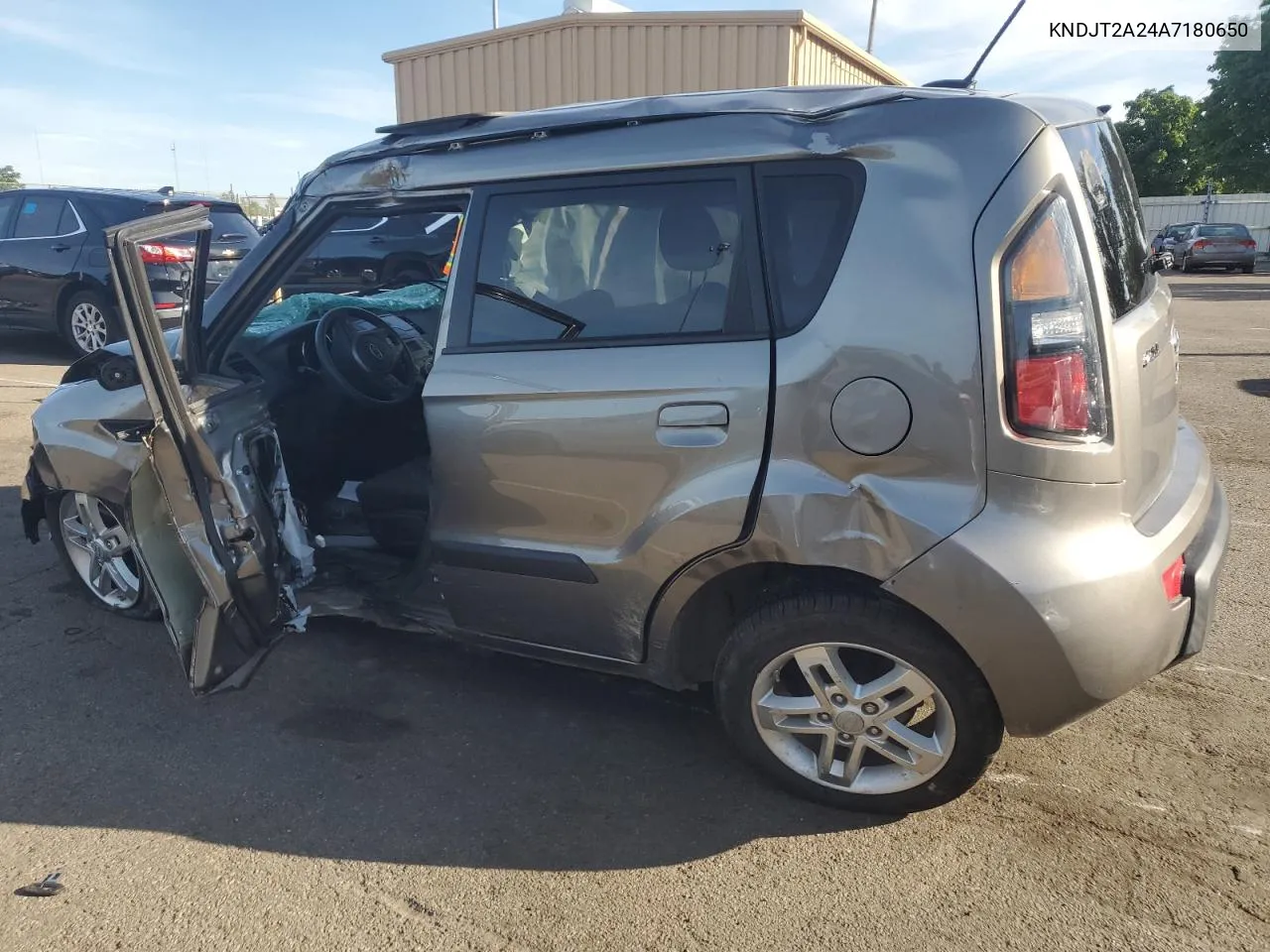 2010 Kia Soul + VIN: KNDJT2A24A7180650 Lot: 61409494