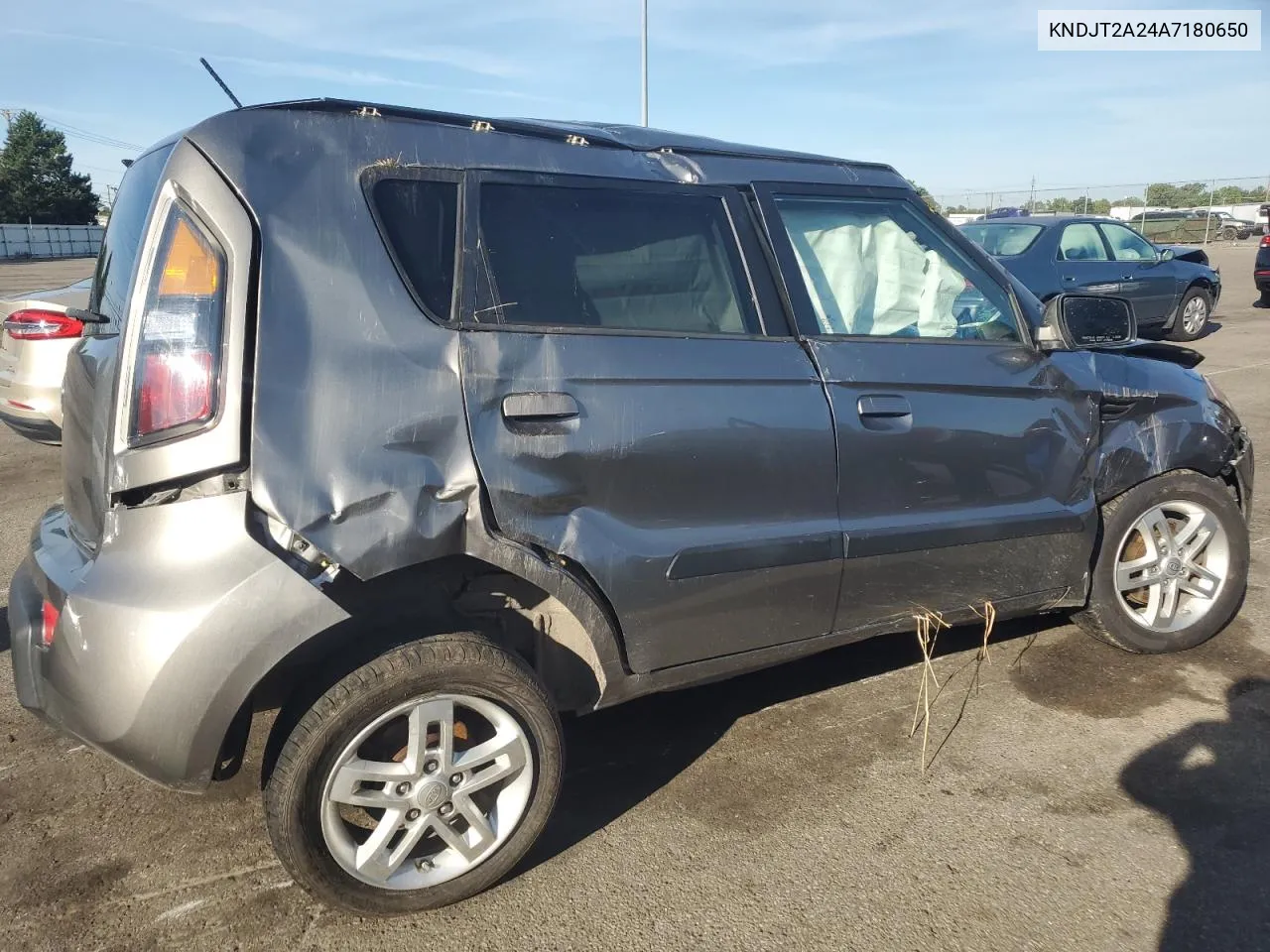 2010 Kia Soul + VIN: KNDJT2A24A7180650 Lot: 61409494