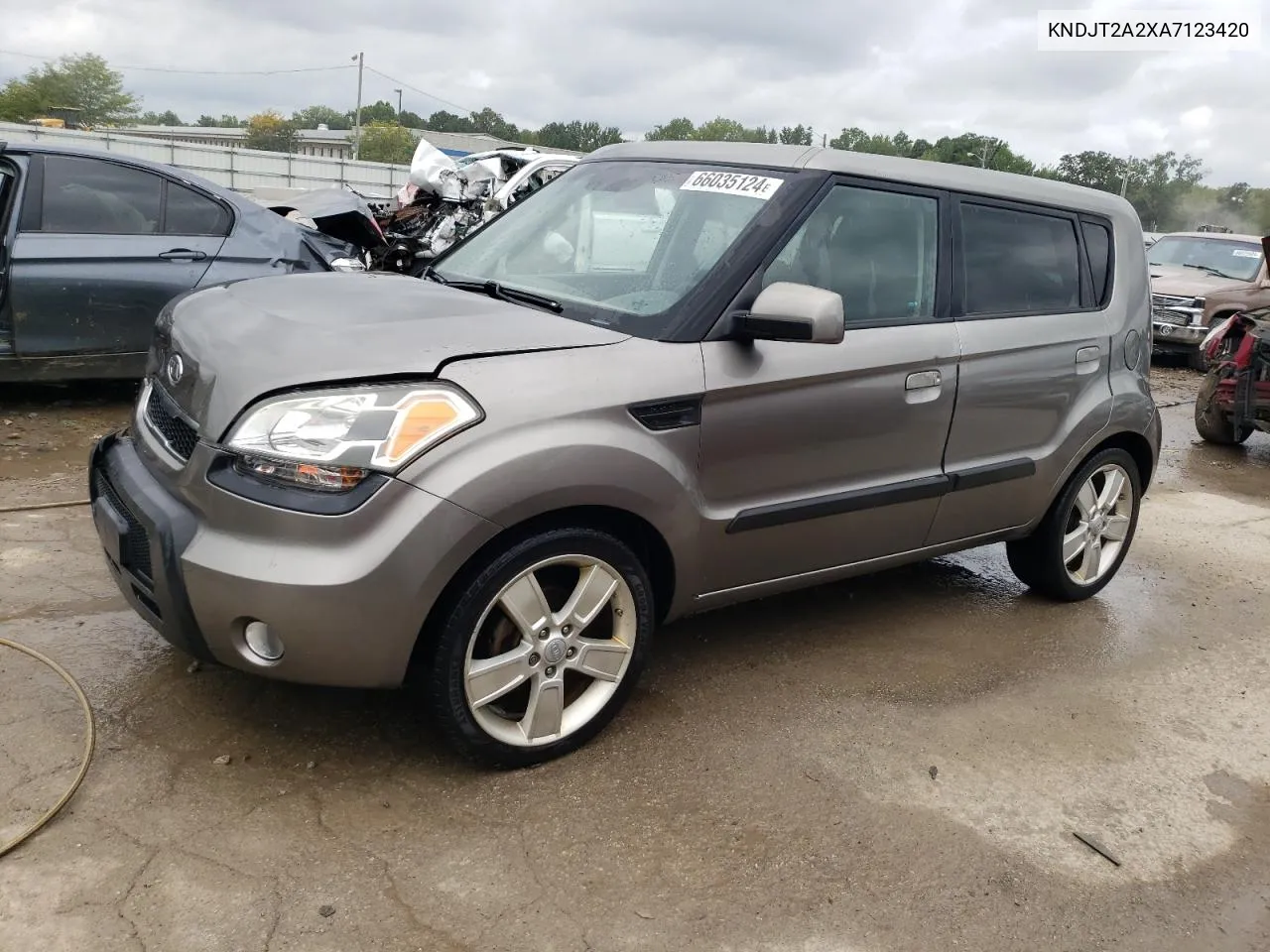 KNDJT2A2XA7123420 2010 Kia Soul +