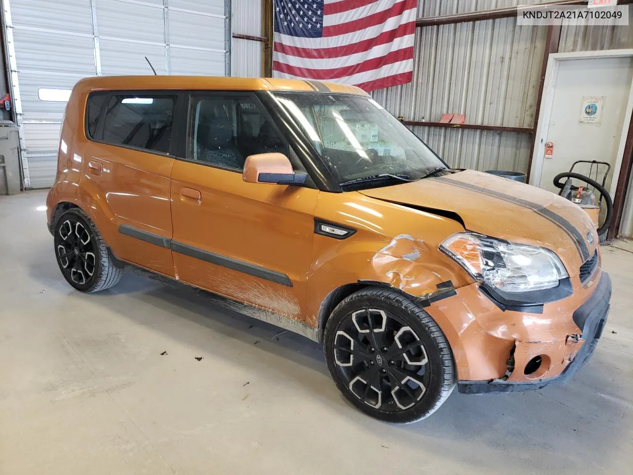 2010 Kia Soul + VIN: KNDJT2A21A7102049 Lot: 68082444