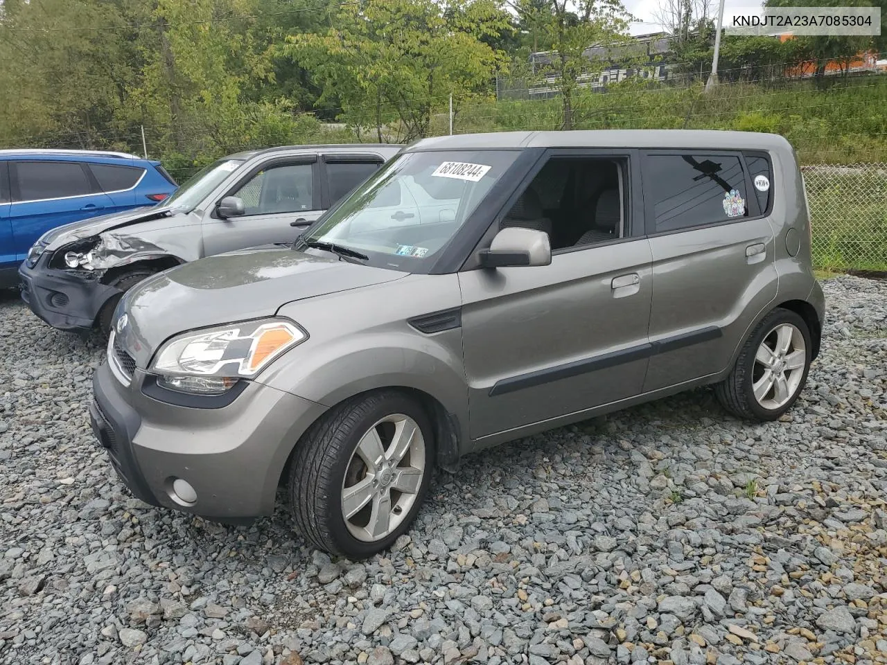 2010 Kia Soul + VIN: KNDJT2A23A7085304 Lot: 68108244