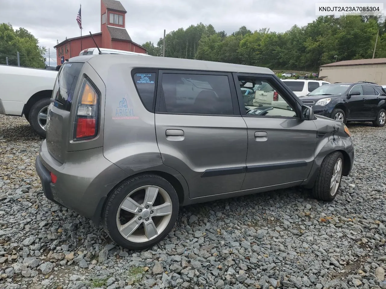 2010 Kia Soul + VIN: KNDJT2A23A7085304 Lot: 68108244