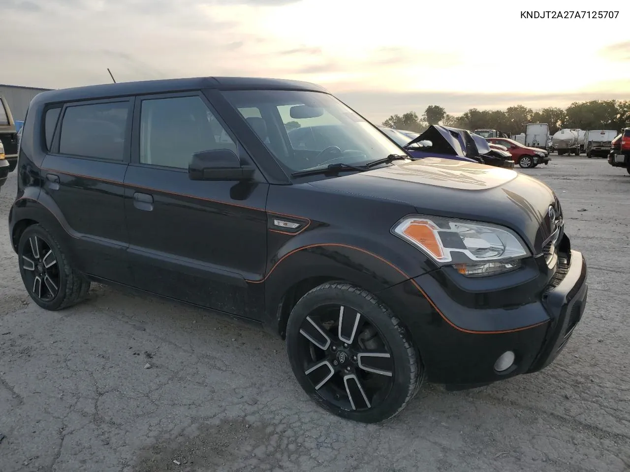 2010 Kia Soul + VIN: KNDJT2A27A7125707 Lot: 68352404