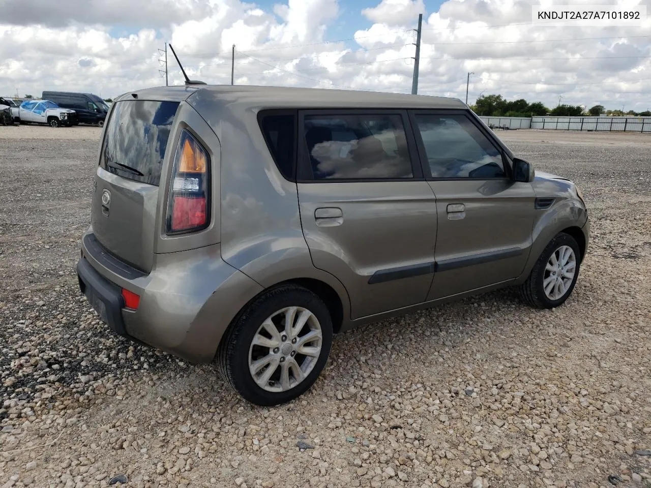 KNDJT2A27A7101892 2010 Kia Soul +