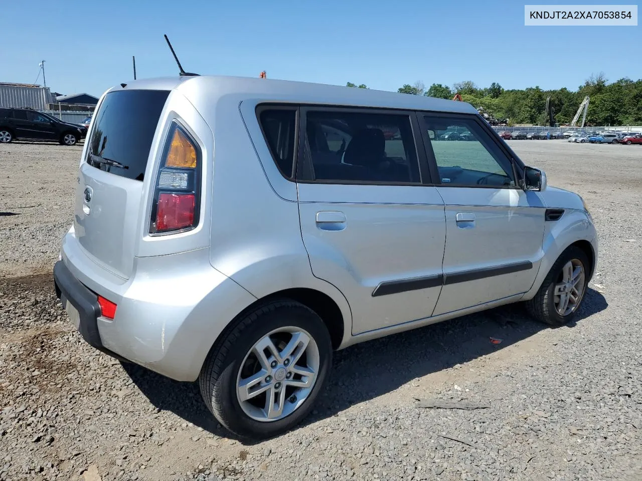 2010 Kia Soul + VIN: KNDJT2A2XA7053854 Lot: 69432114