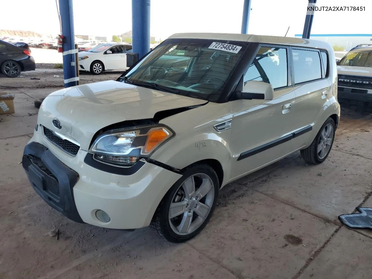 2010 Kia Soul + VIN: KNDJT2A2XA7178451 Lot: 72754834