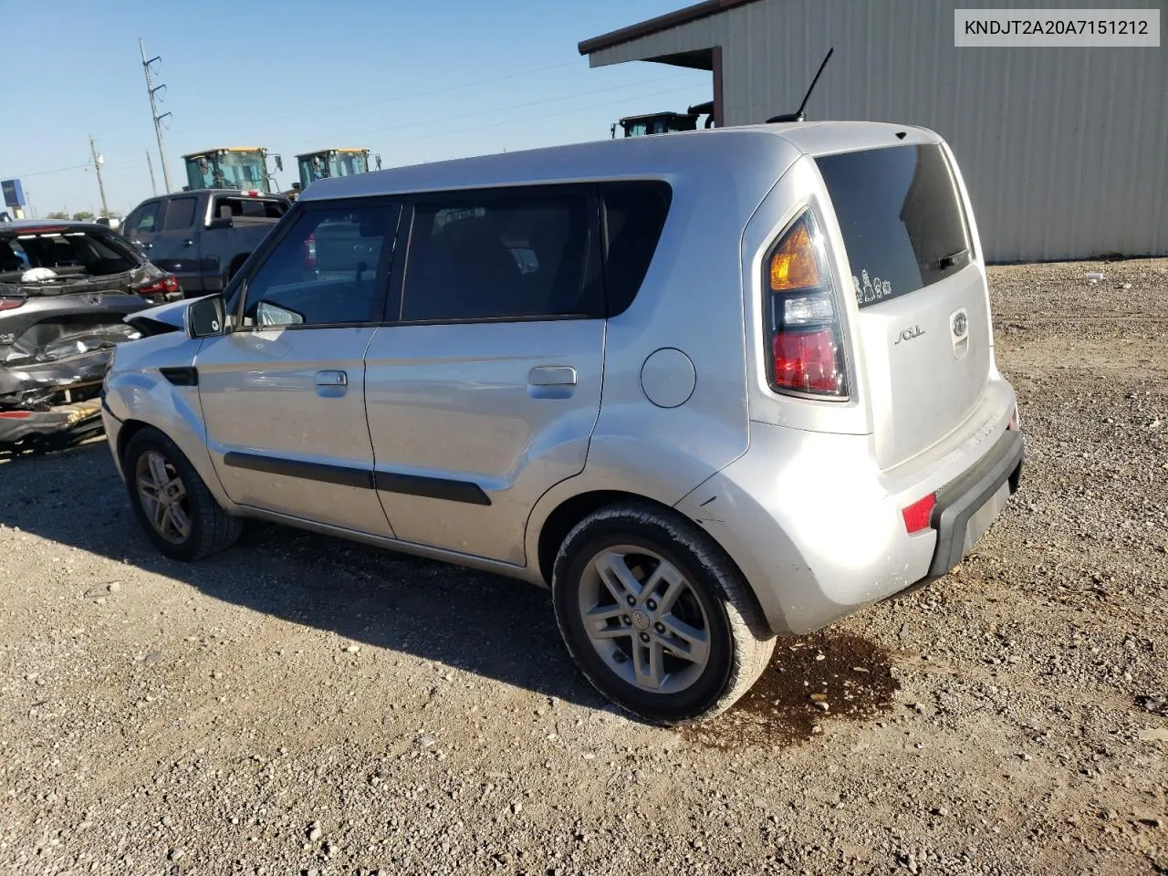 2010 Kia Soul + VIN: KNDJT2A20A7151212 Lot: 73045184