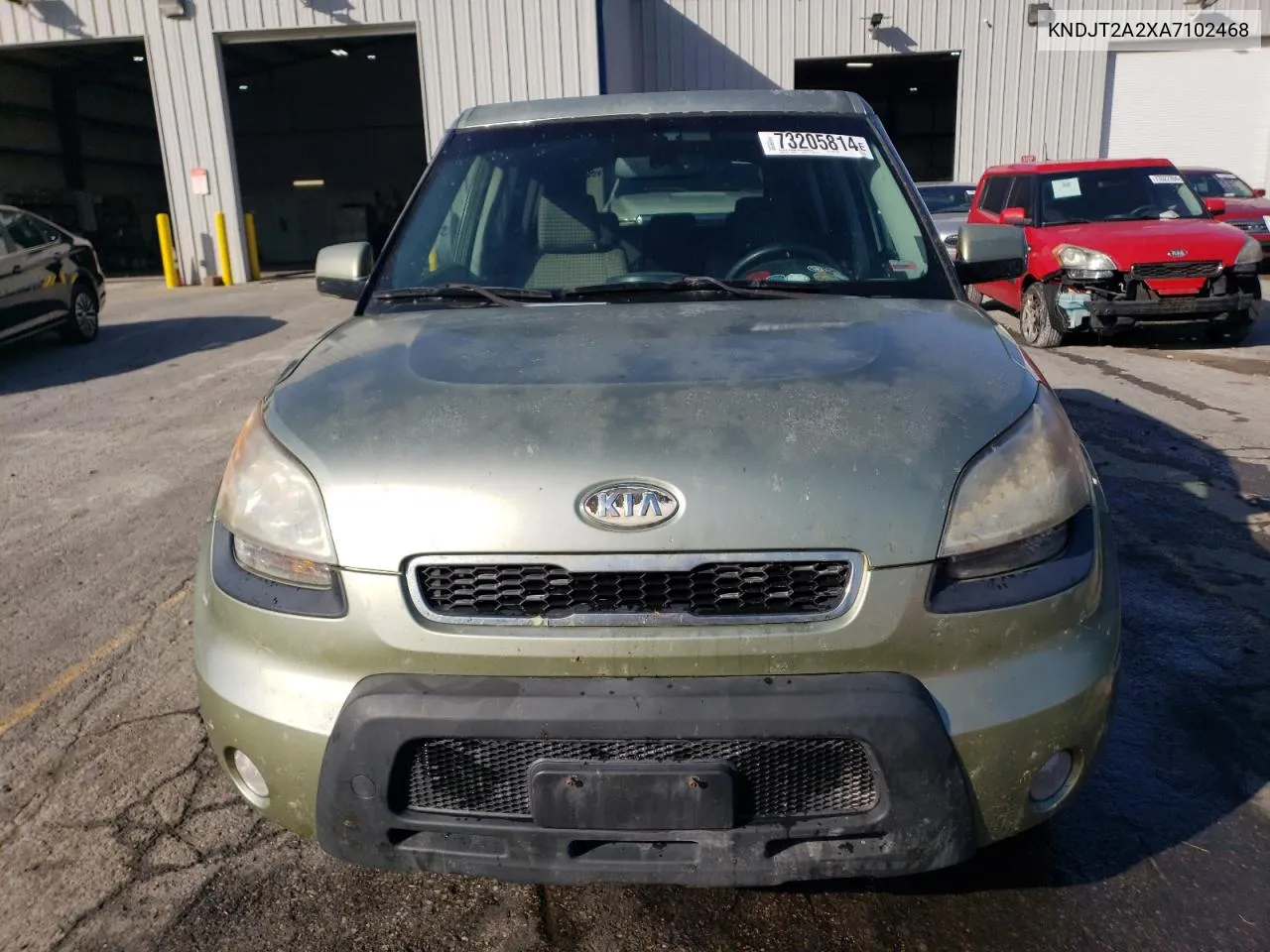 2010 Kia Soul + VIN: KNDJT2A2XA7102468 Lot: 73205814