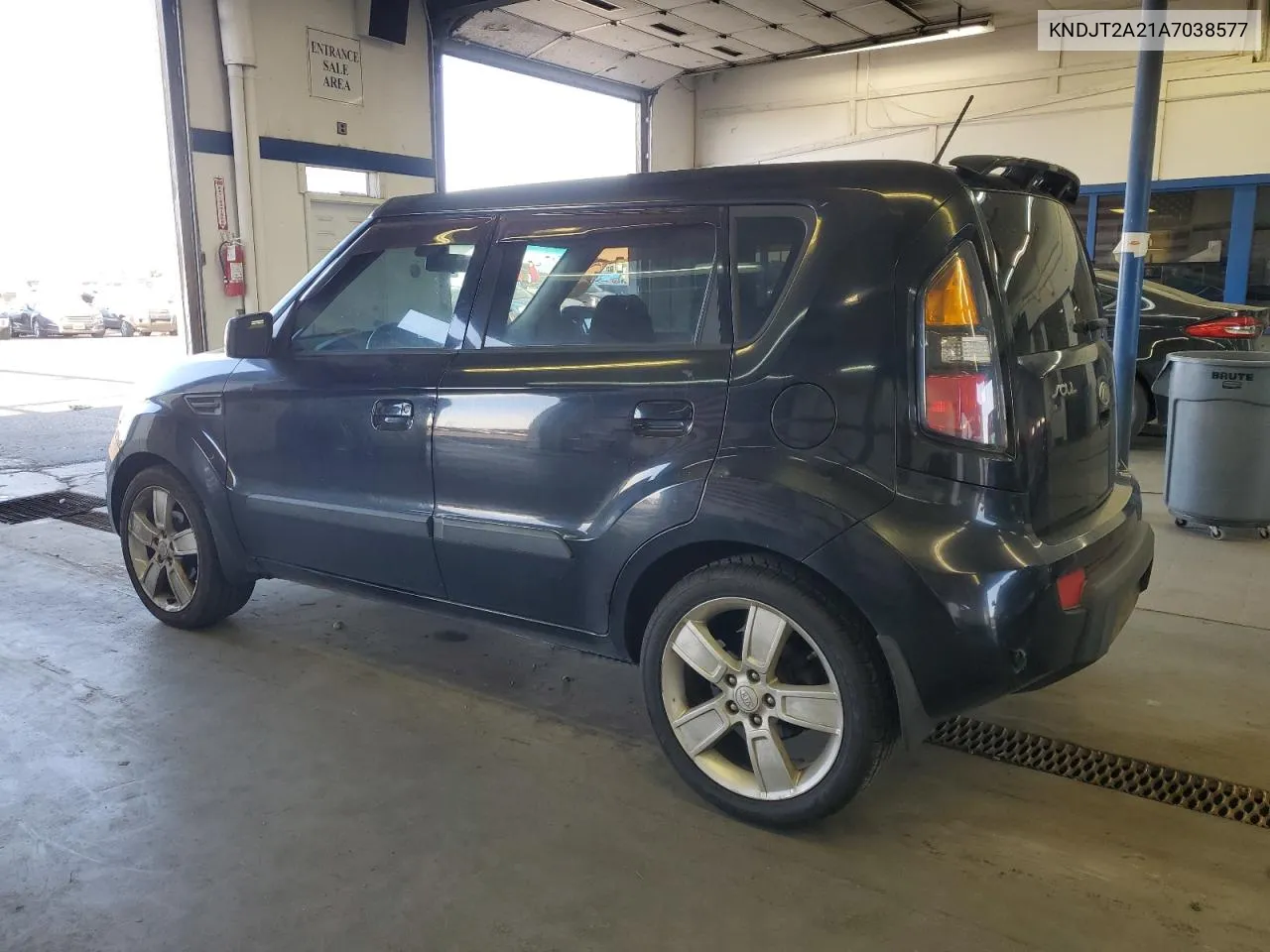 2010 Kia Soul + VIN: KNDJT2A21A7038577 Lot: 74320894