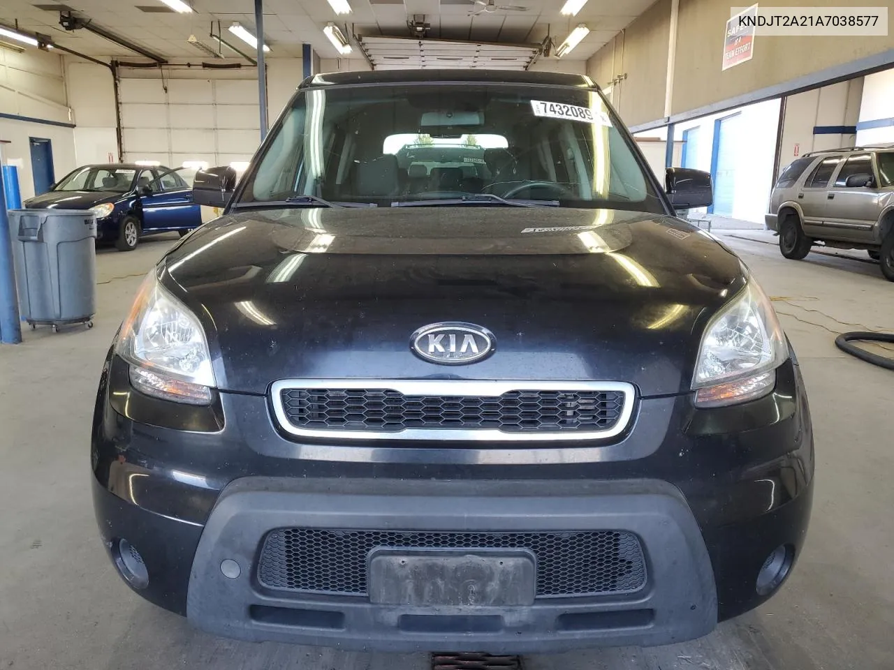 KNDJT2A21A7038577 2010 Kia Soul +