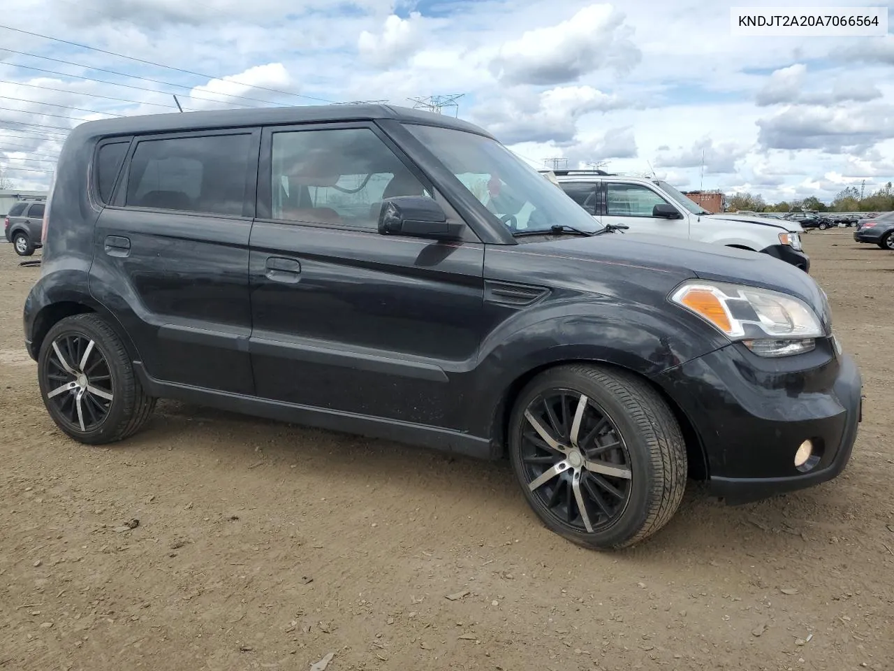 2010 Kia Soul + VIN: KNDJT2A20A7066564 Lot: 75203424