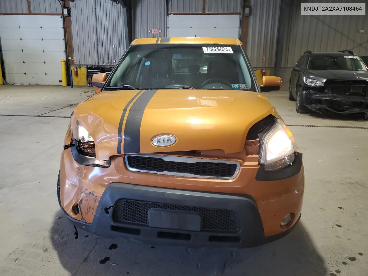 2010 Kia Soul + VIN: KNDJT2A2XA7108464 Lot: 75629624