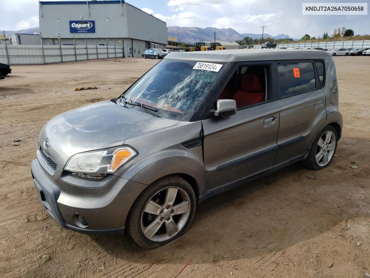 2010 Kia Soul + VIN: KNDJT2A26A7050658 Lot: 75819124