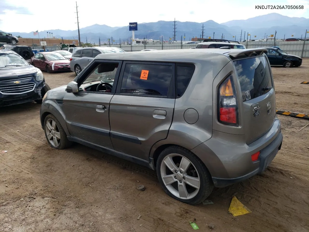 2010 Kia Soul + VIN: KNDJT2A26A7050658 Lot: 75819124