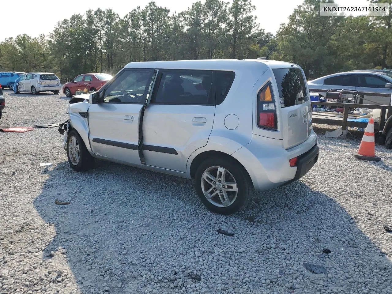 2010 Kia Soul + VIN: KNDJT2A23A7161944 Lot: 75954204