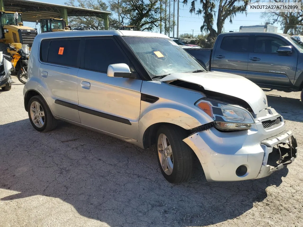 2010 Kia Soul + VIN: KNDJT2A27A7162899 Lot: 76936904