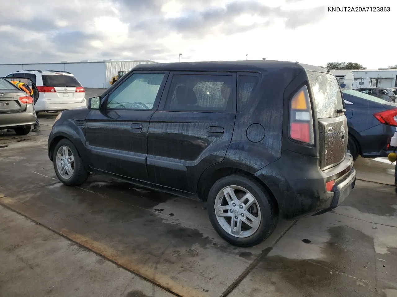 2010 Kia Soul + VIN: KNDJT2A20A7123863 Lot: 78284984