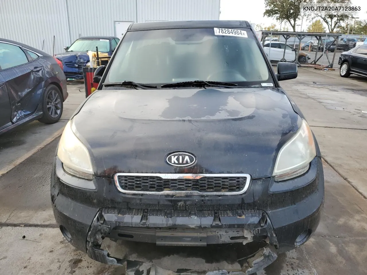 2010 Kia Soul + VIN: KNDJT2A20A7123863 Lot: 78284984