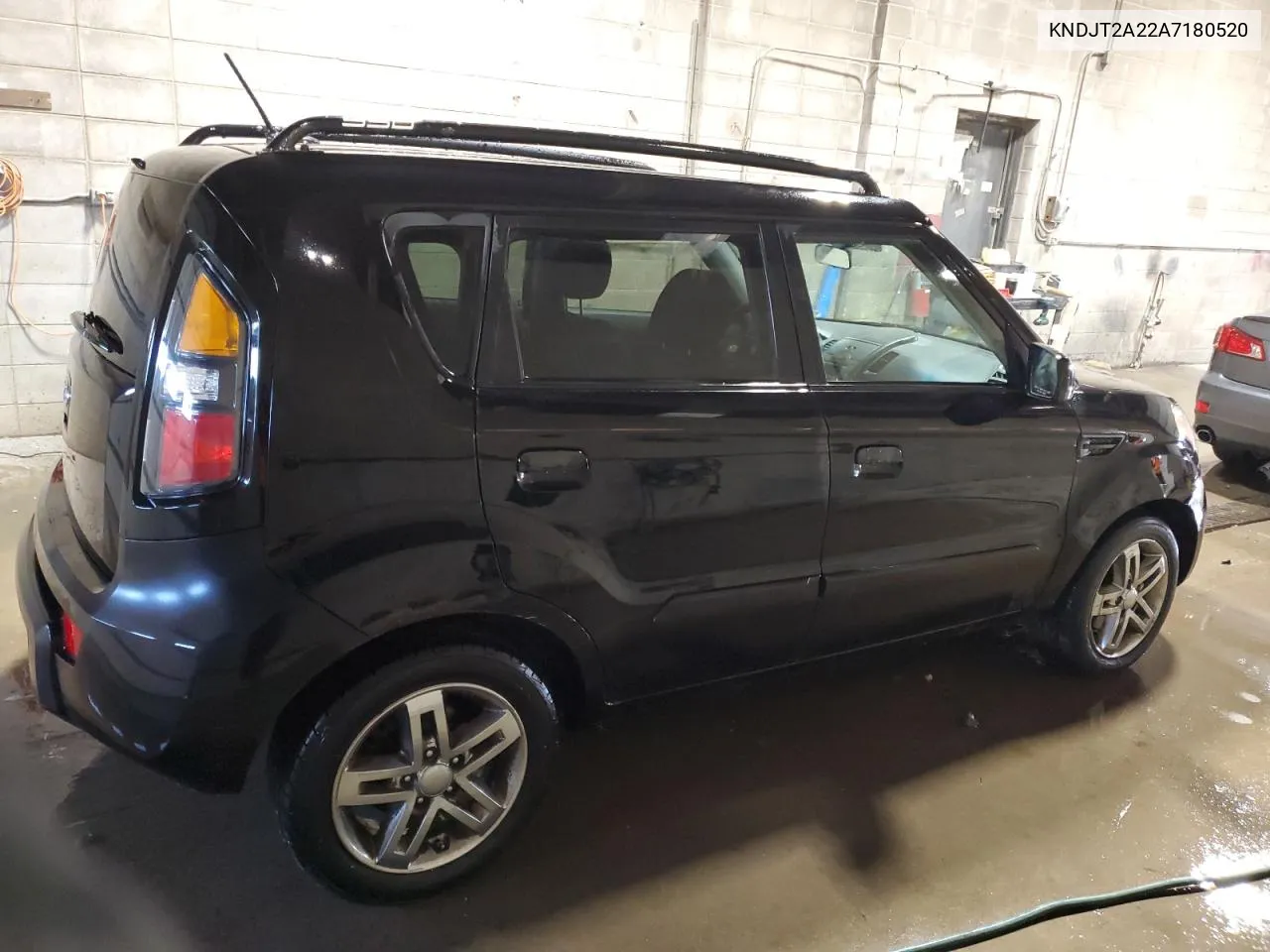 2010 Kia Soul + VIN: KNDJT2A22A7180520 Lot: 80578784