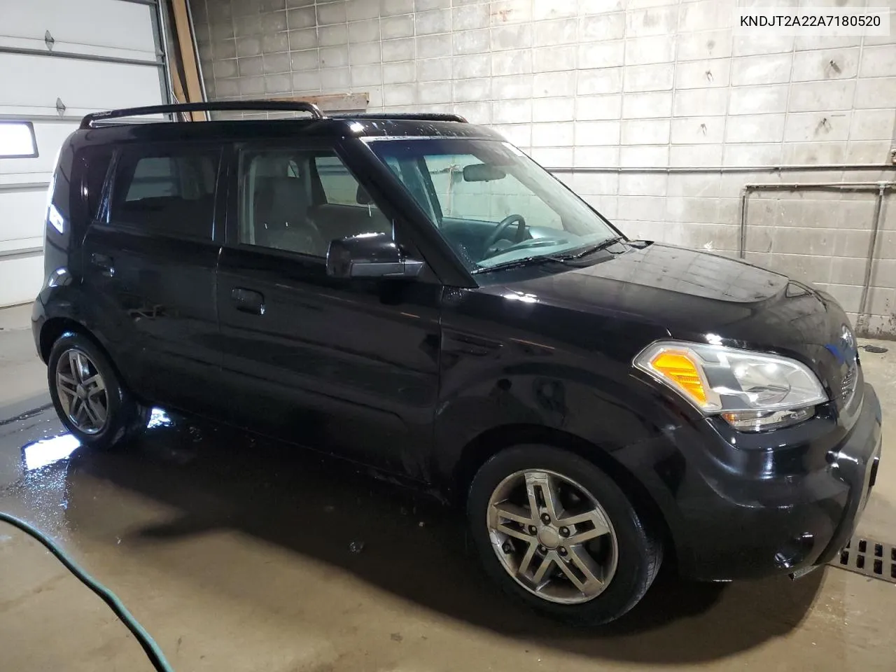 2010 Kia Soul + VIN: KNDJT2A22A7180520 Lot: 80578784