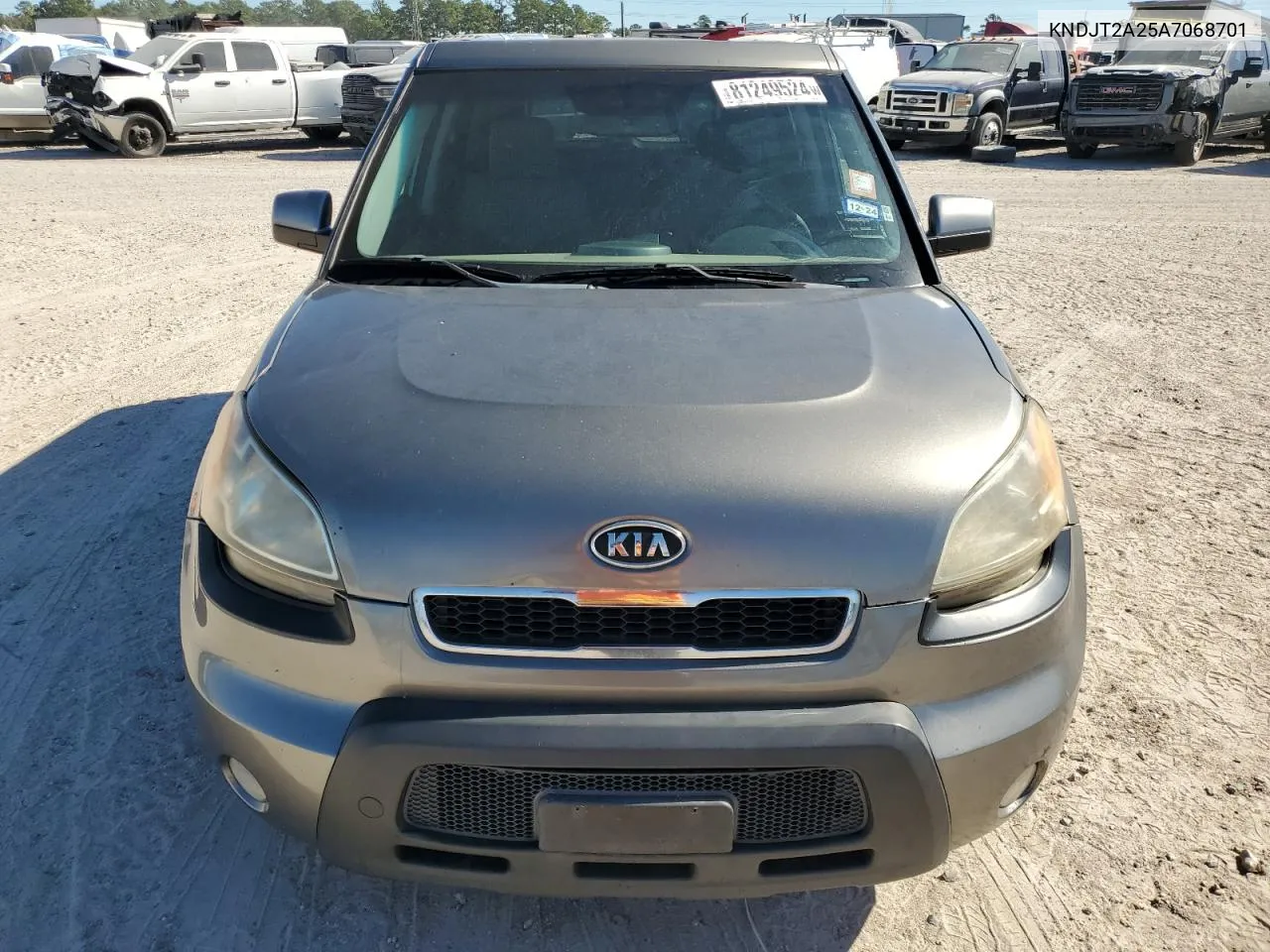 2010 Kia Soul + VIN: KNDJT2A25A7068701 Lot: 81249524