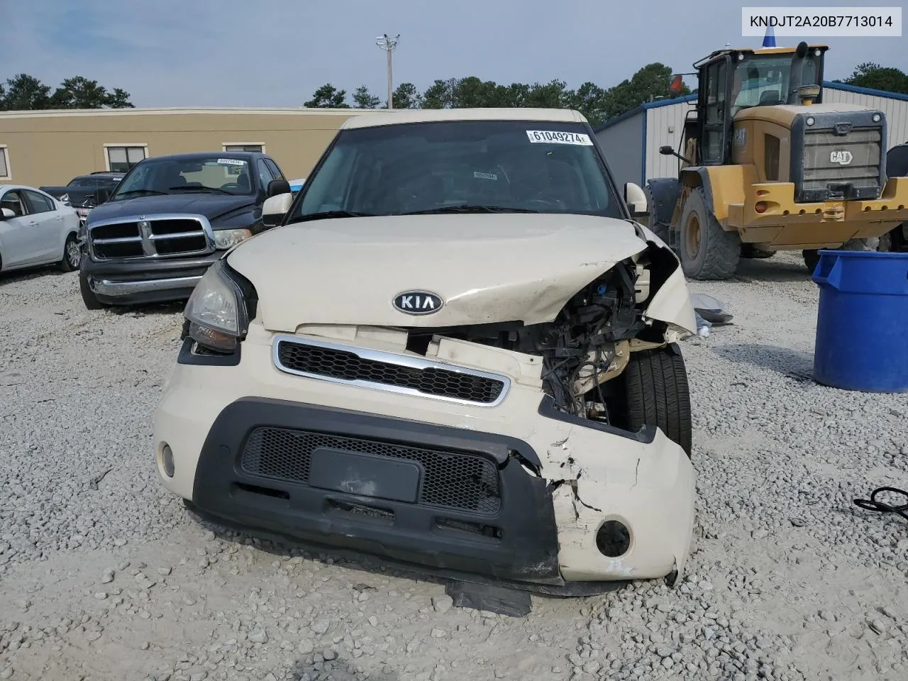 2011 Kia Soul + VIN: KNDJT2A20B7713014 Lot: 61049274