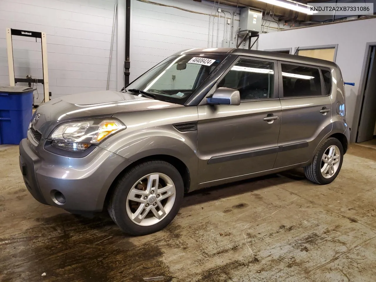 2011 Kia Soul + VIN: KNDJT2A2XB7331086 Lot: 62751624