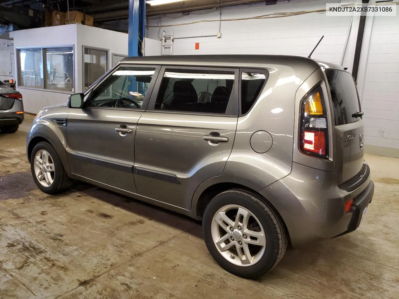 KNDJT2A2XB7331086 2011 Kia Soul +