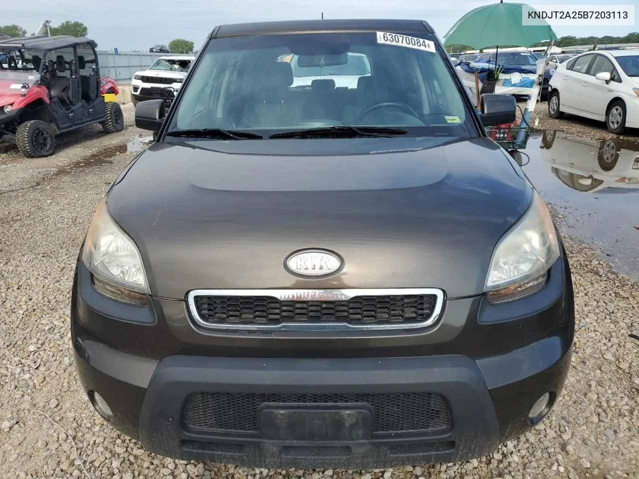 2011 Kia Soul + VIN: KNDJT2A25B7203113 Lot: 63070084