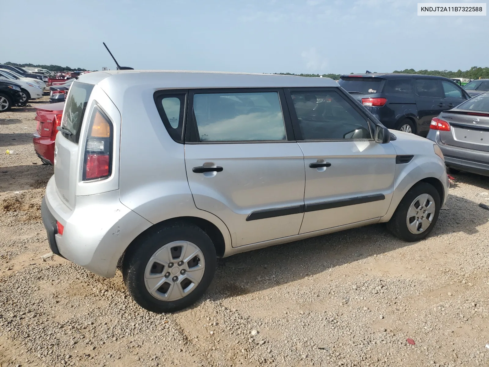 KNDJT2A11B7322588 2011 Kia Soul