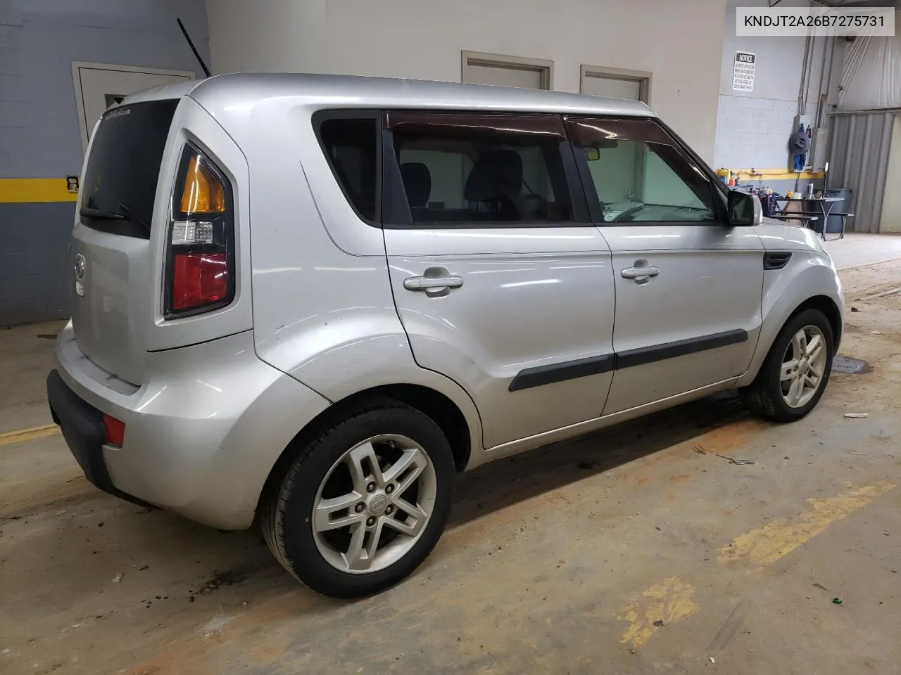 KNDJT2A26B7275731 2011 Kia Soul +