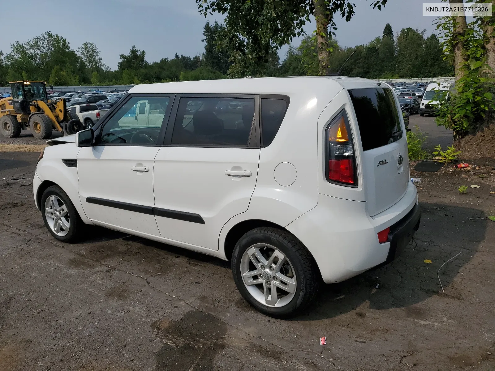 2011 Kia Soul + VIN: KNDJT2A21B7716326 Lot: 66770474