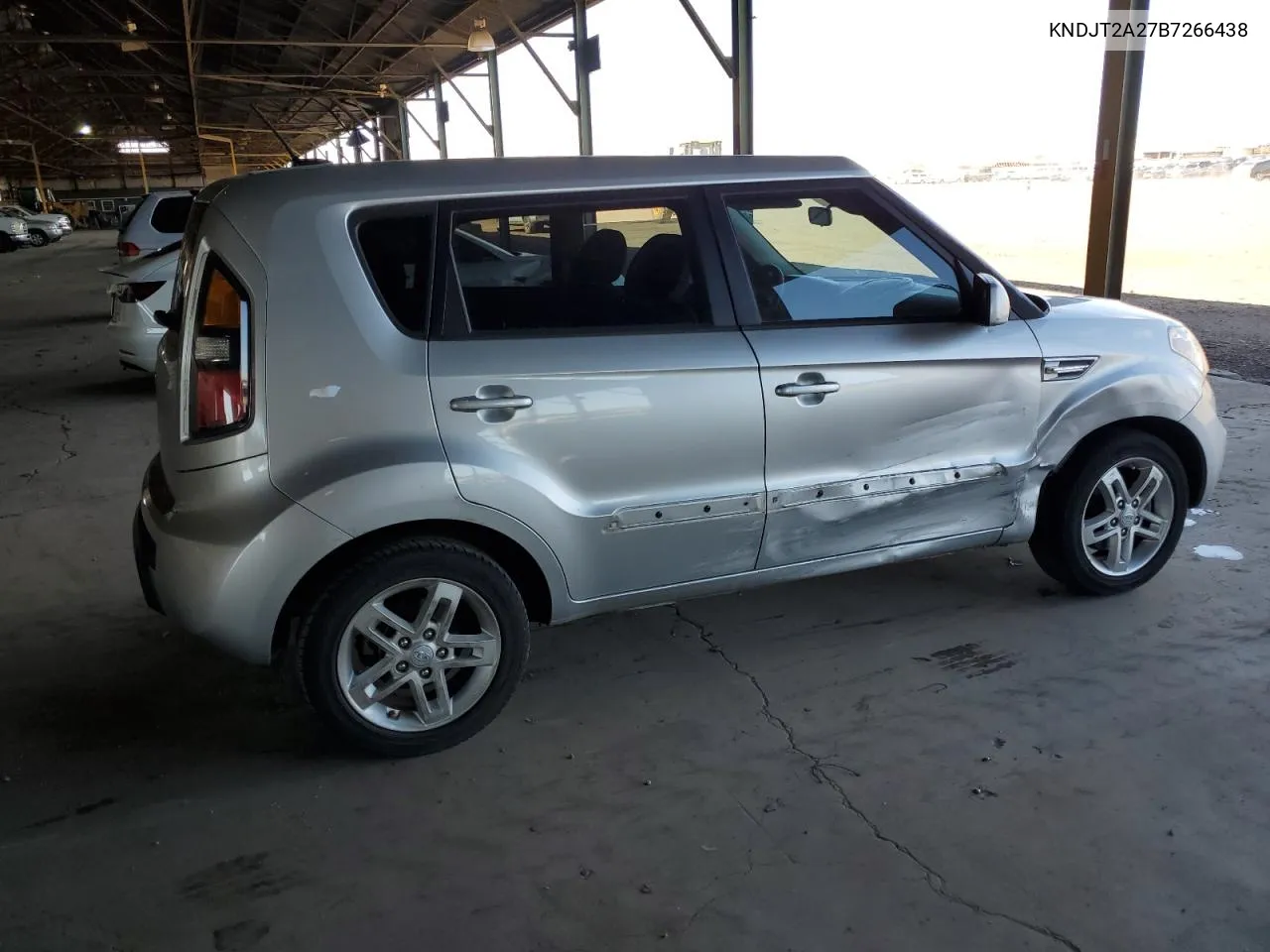 2011 Kia Soul + VIN: KNDJT2A27B7266438 Lot: 66987504