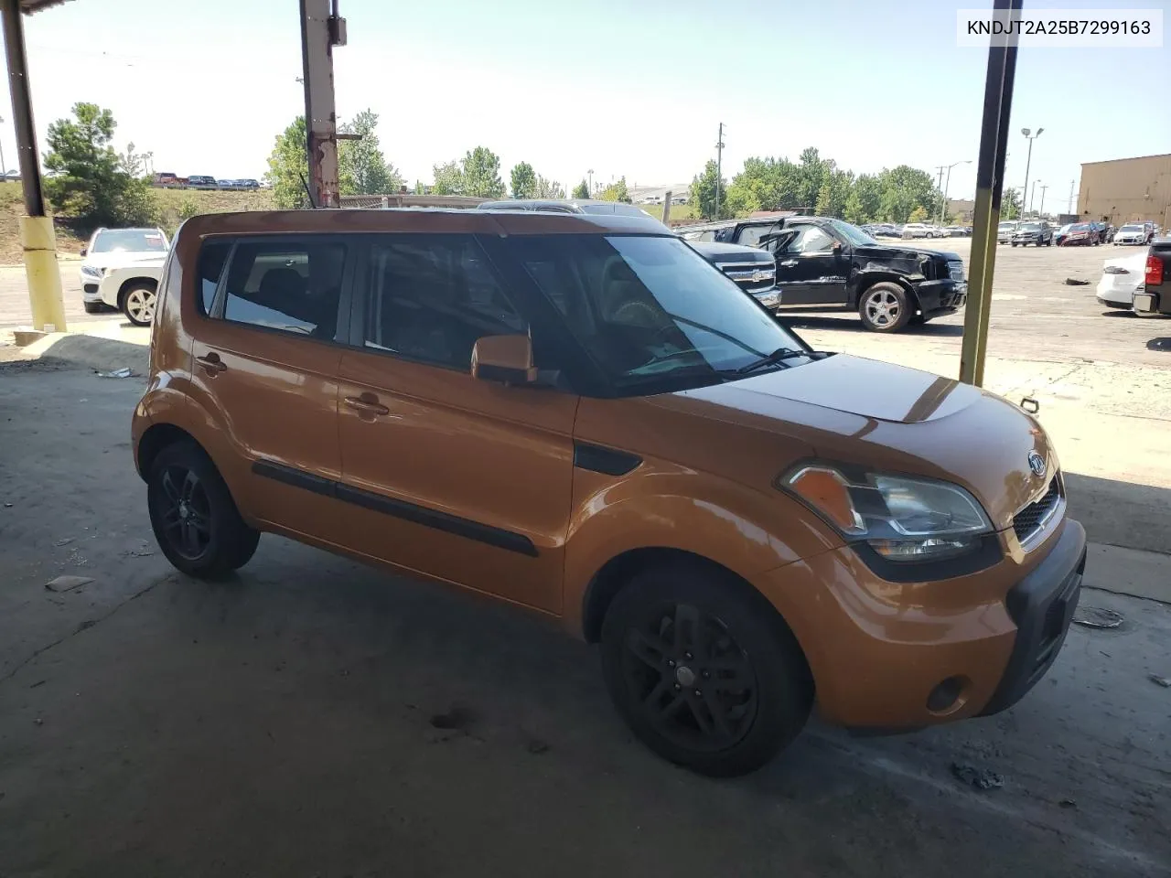 KNDJT2A25B7299163 2011 Kia Soul +