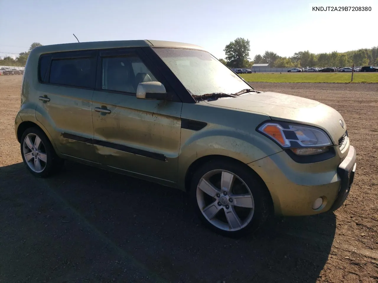 2011 Kia Soul + VIN: KNDJT2A29B7208380 Lot: 68196084