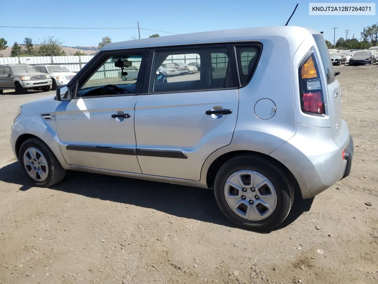 2011 Kia Soul VIN: KNDJT2A12B7264071 Lot: 68221114