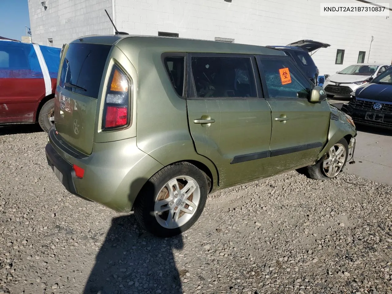 2011 Kia Soul + VIN: KNDJT2A21B7310837 Lot: 68464804