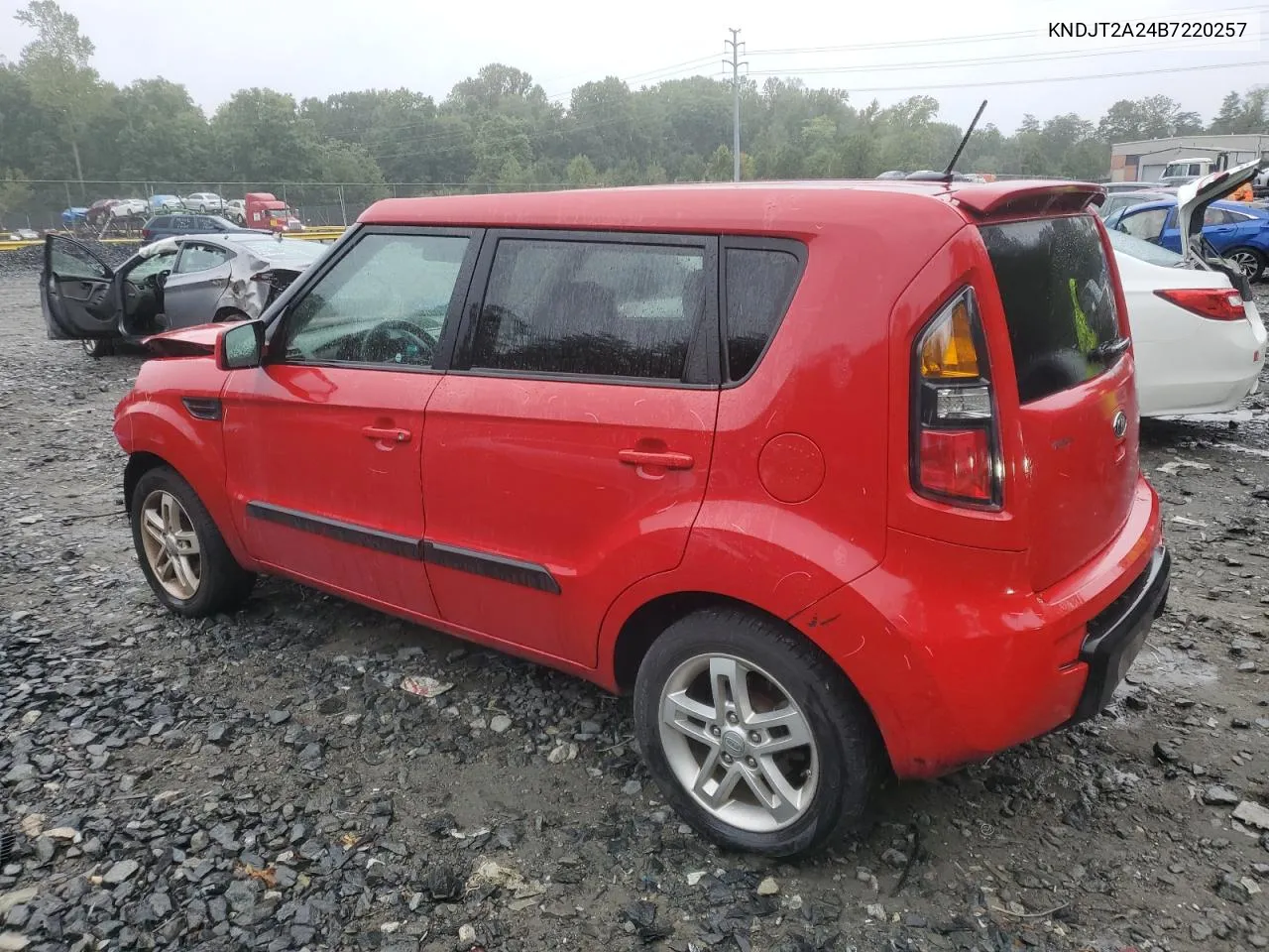 2011 Kia Soul + VIN: KNDJT2A24B7220257 Lot: 68500844