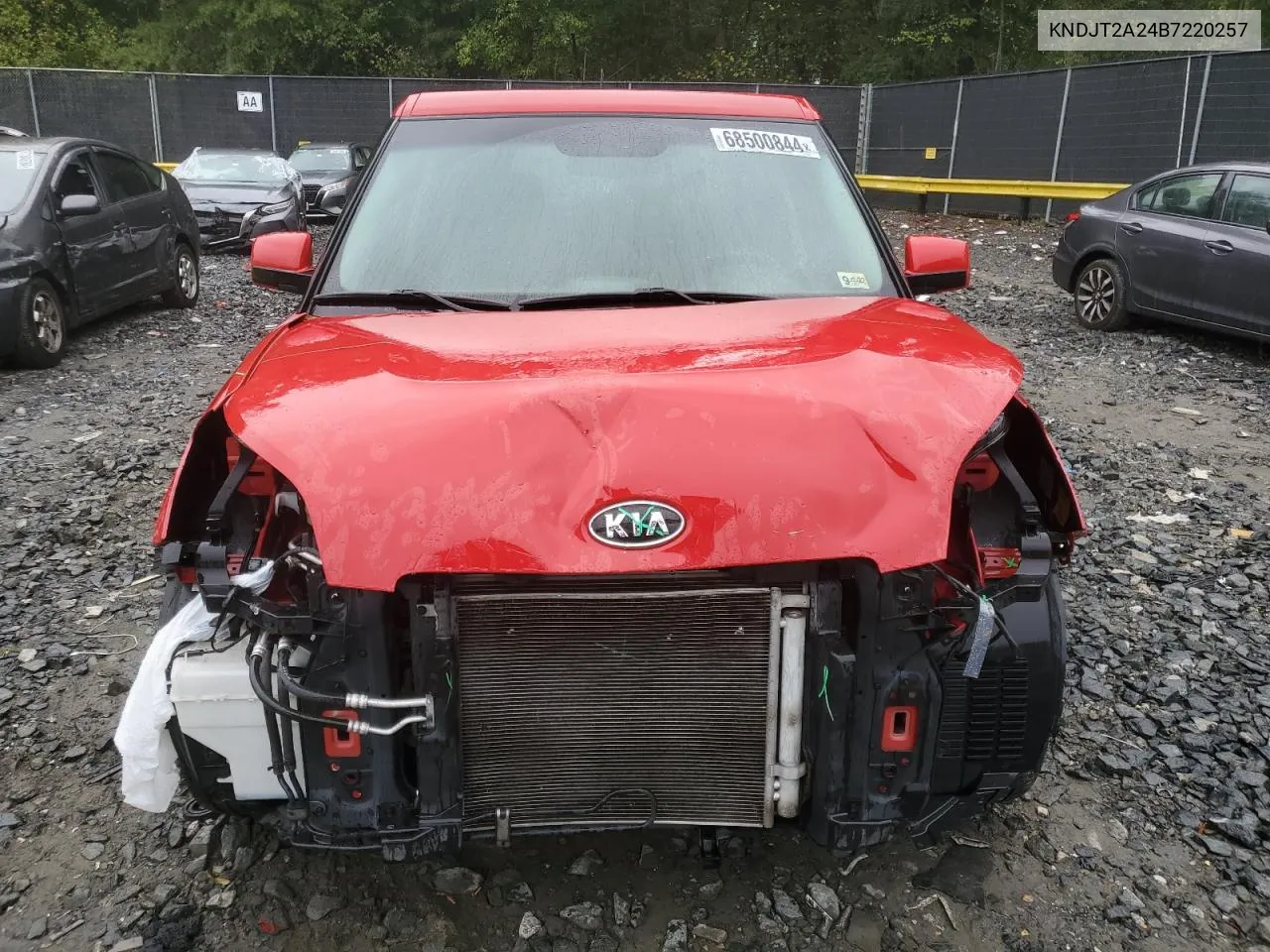 2011 Kia Soul + VIN: KNDJT2A24B7220257 Lot: 68500844